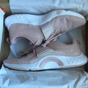 Women’s Nikes